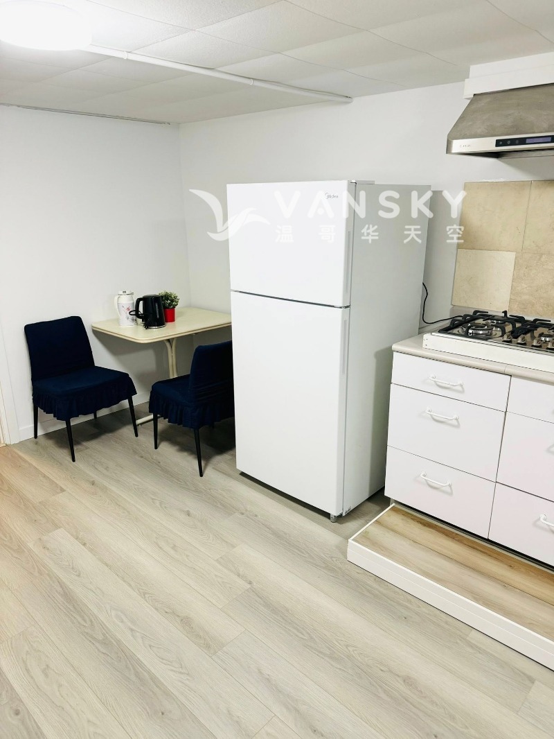 260727100212_Kitchen 2.jpg